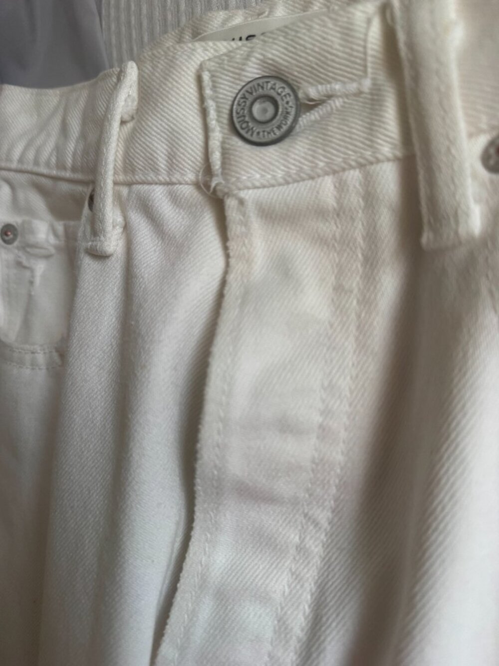 MOUSSY Vintage White Distressed Straight Leg Jeans Button Fly Japan Size 26 - Picture 7 of 10